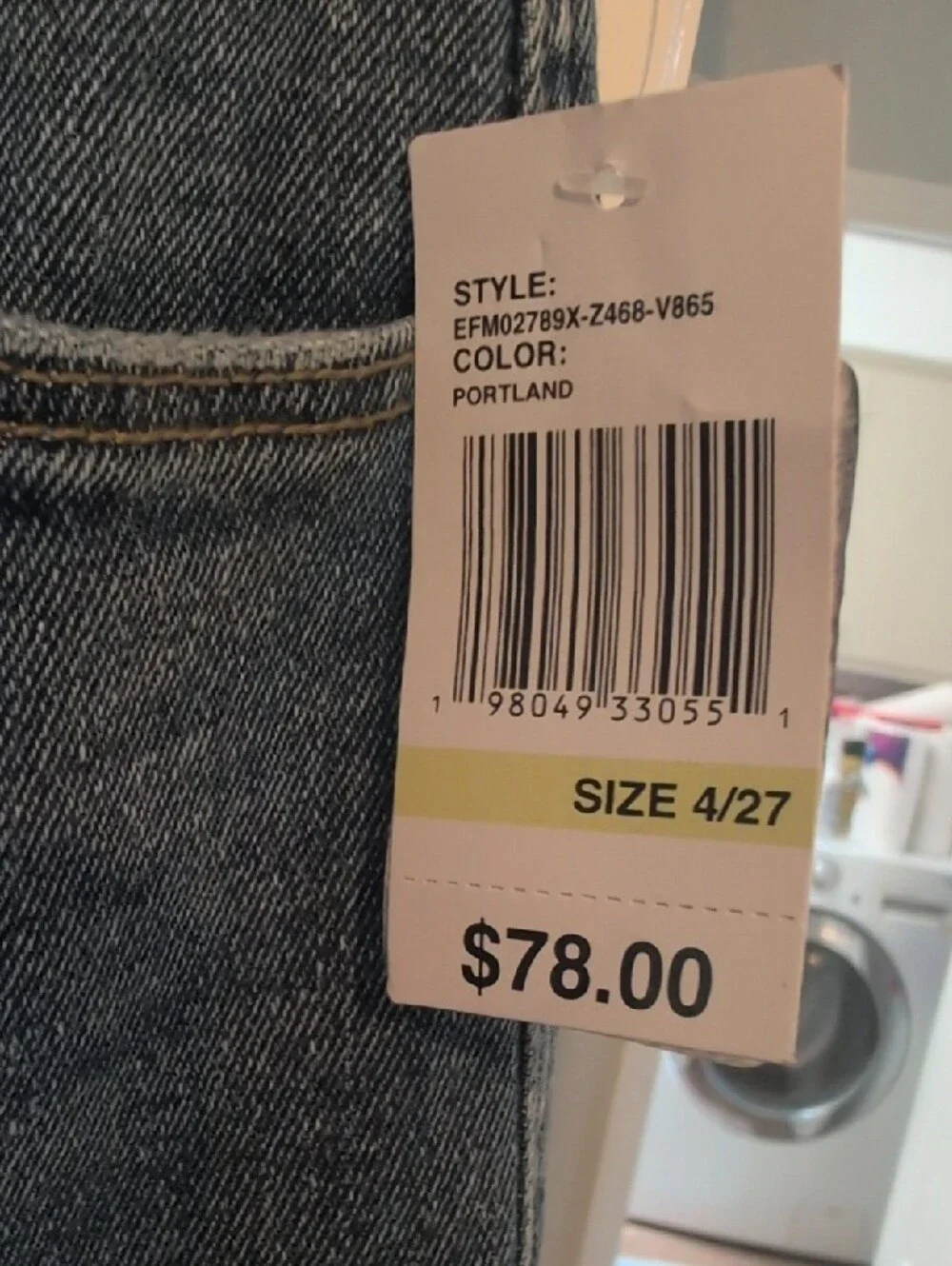 Kensie Women’s Flare Jeans in Light Blue Wash Brand New